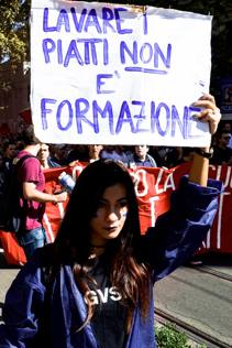 Sciopero dell’alternanza: studenti in piazza in 70 città